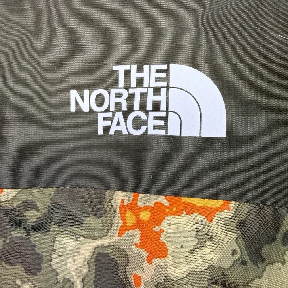North Face Youth Snowquest Plus Insulated Jacket Camo Sz 10/12 DryVent‎ Outdoors